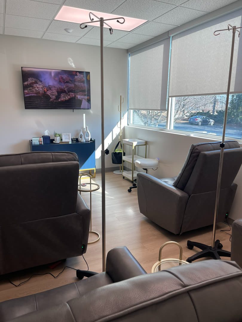 IV nutrition and hydration lounge at Elite Personalized Medicine in Dacula, GA